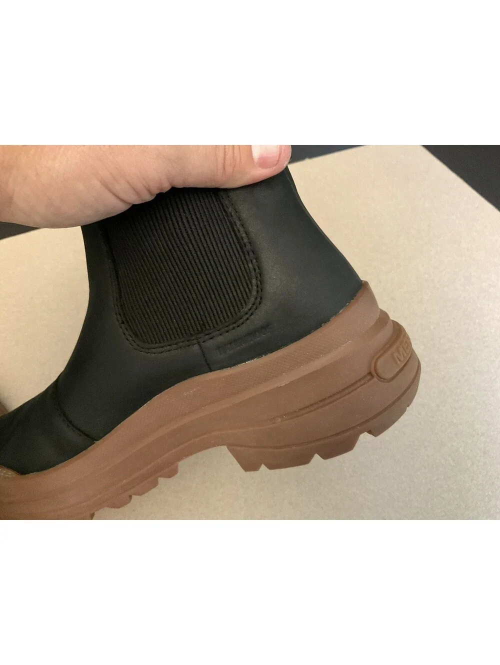 Womens Merrell Harper Pull On Black Waterproof Leather Chelsea Boots. Size 8.5